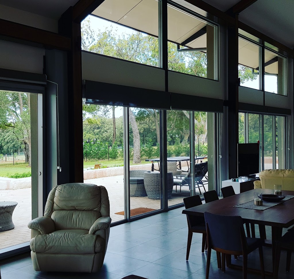Window Cleaning Newcastle | 41a Auklet Rd, Mount Hutton NSW 2290, Australia | Phone: 0490 377 600