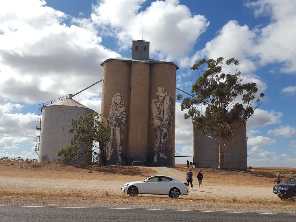 Mallee Sunsets Gallery | Henty Hwy & Windy Ridge Rd, Rosebery VIC 3395, Australia | Phone: 0438 301 566