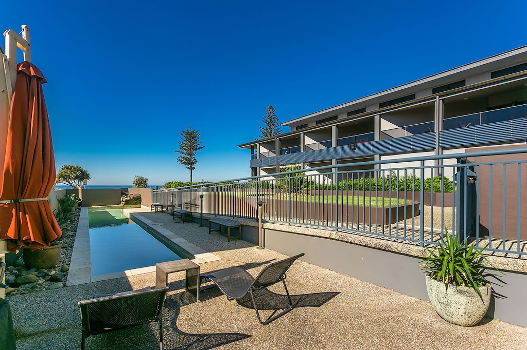 Lennox Holiday Apartments | lodging | 21 Pacific Parade, Lennox Head NSW 2478, Australia | 0429328556 OR +61 429 328 556