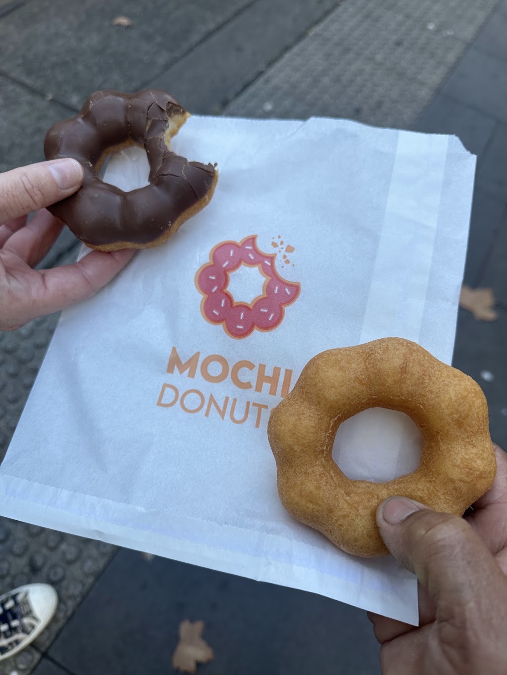 Mochi Donuts Burwood | 100 Burwood Rd, Burwood NSW 2134, Australia | Phone: 0466 638 554