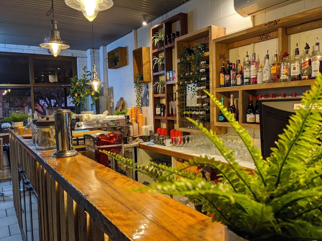 White Wolf Cafe | 156 Colby Dr, Belgrave South VIC 3160, Australia | Phone: 0493 589 761
