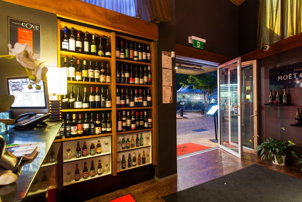 Black Angus Bar & Grill | restaurant | 46 The Promenade, Hope Island QLD 4212, Australia | 0755779712 OR +61 7 5577 9712
