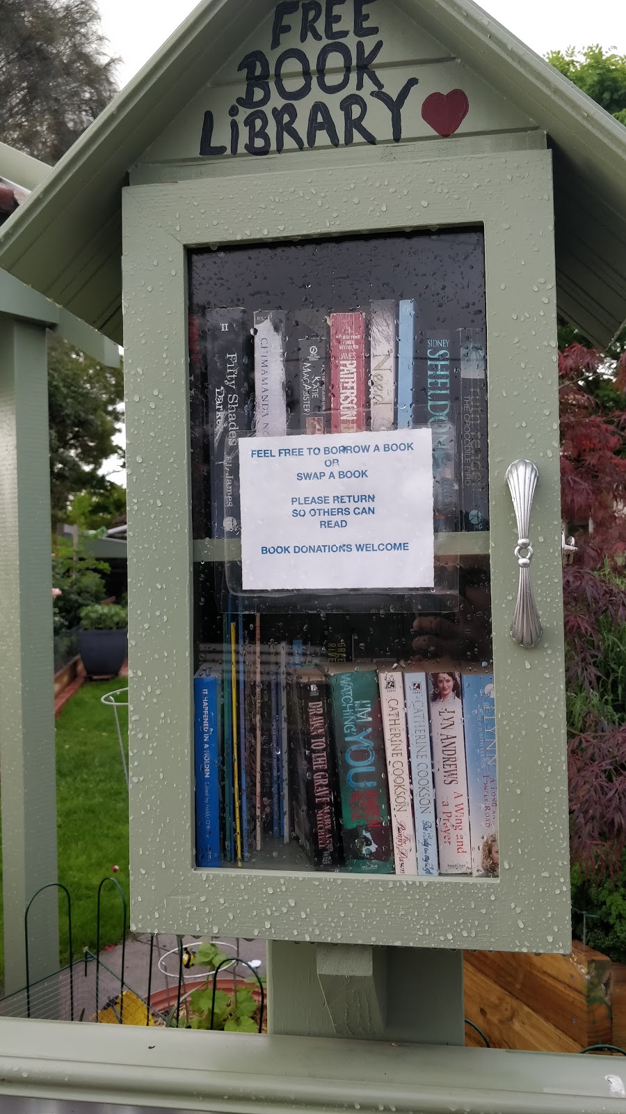 Free Book Library | library | 6 Anselm Grove, Glenroy VIC 3046, Australia