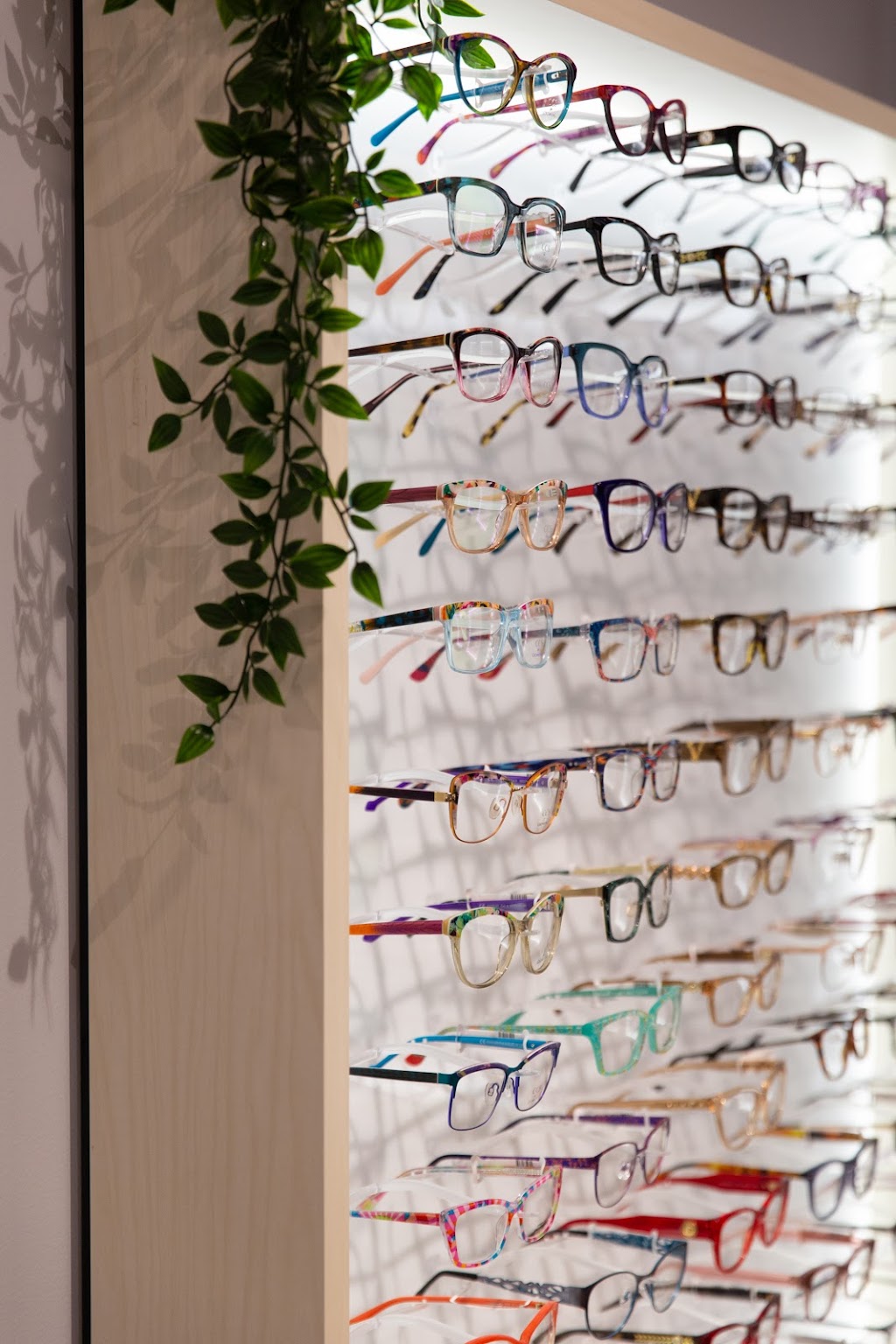Taylor Eyewear - Optometrists | health | Marketplace, 40/114-118 George St, Beenleigh QLD 4207, Australia | 0733820544 OR +61 7 3382 0544