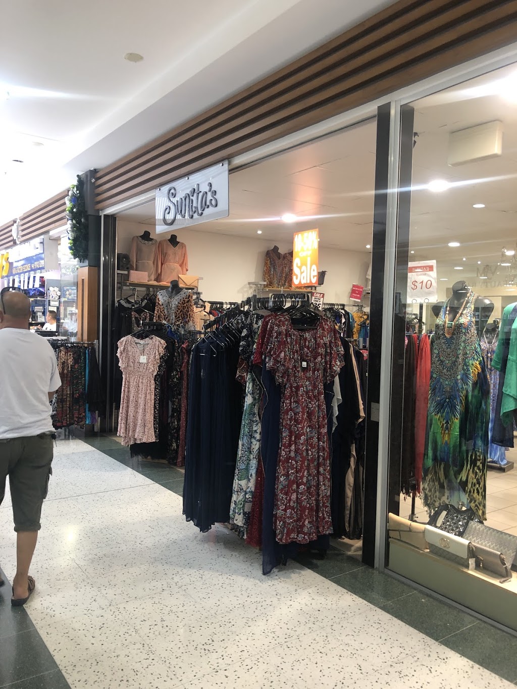 Vinci | clothing store | Shop 2, 355 Waterloo Rd, Greenacre NSW 2190, Australia | 0297426958 OR +61 2 9742 6958