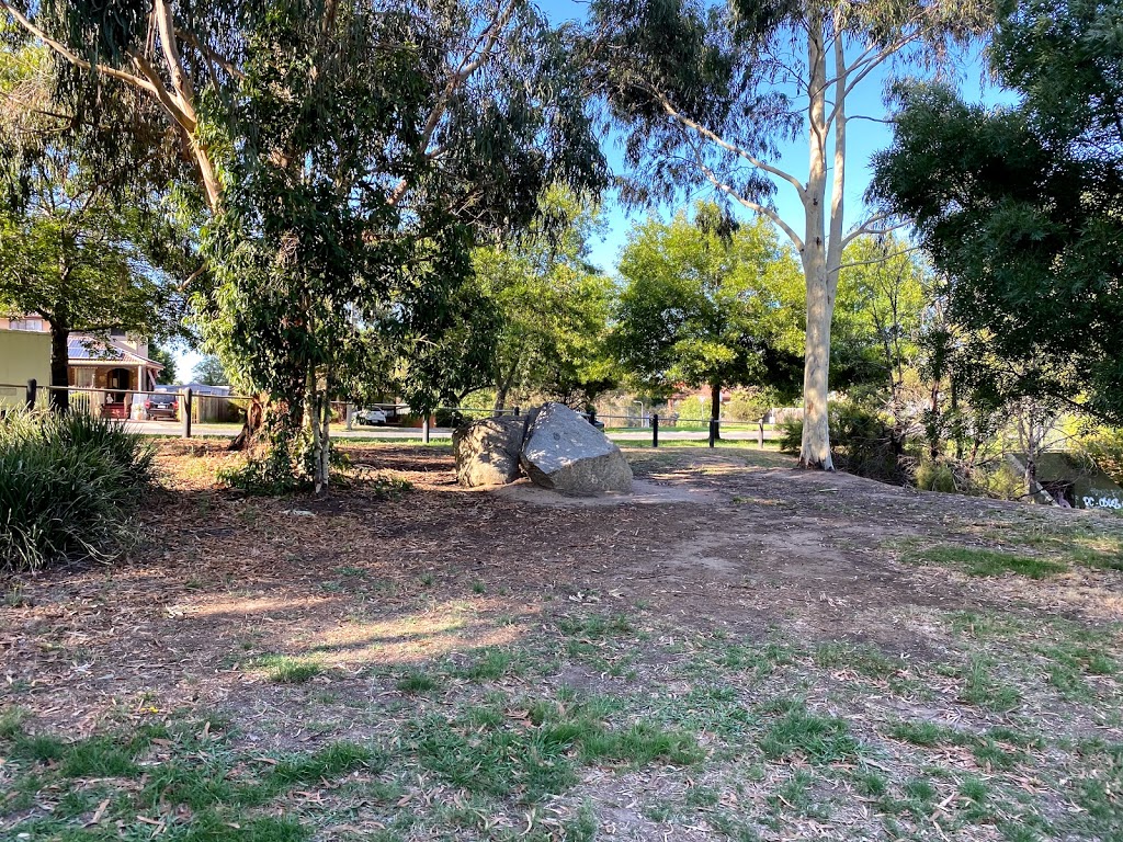 Sydney Parkinson Reserve Playground | 1I John Edgcumbe Way, Endeavour Hills VIC 3802, Australia | Phone: (03) 9705 5200