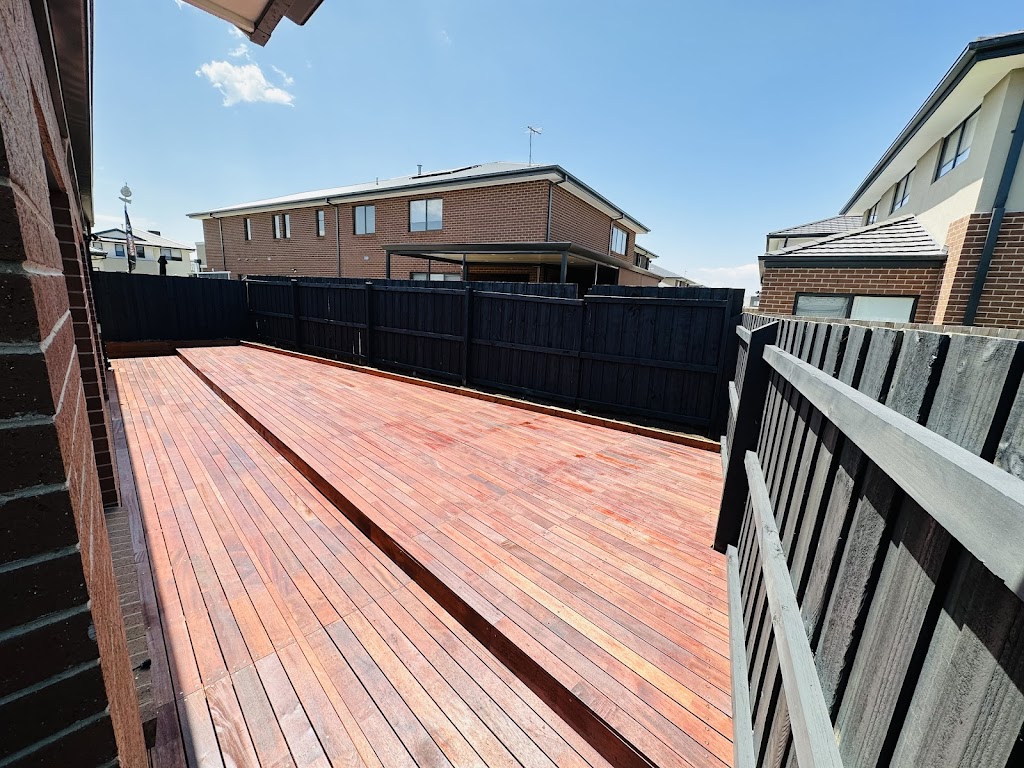 Aus fencing & landscaping | 13 Miniata Way, Wyndham Vale VIC 3024, Australia | Phone: 0410 932 283