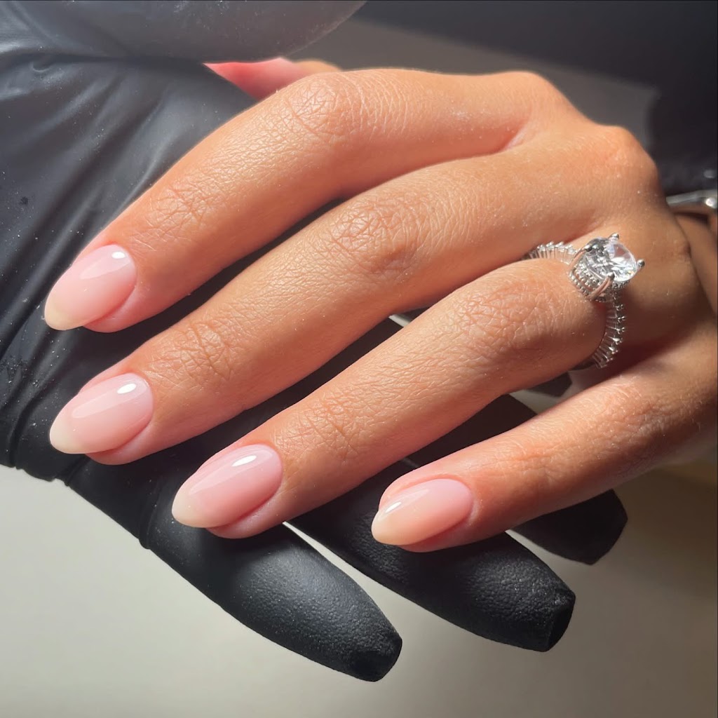 Painted by Ek. | Pincally Cres, Ormeau QLD 4208, Australia | Phone: 0432 471 654