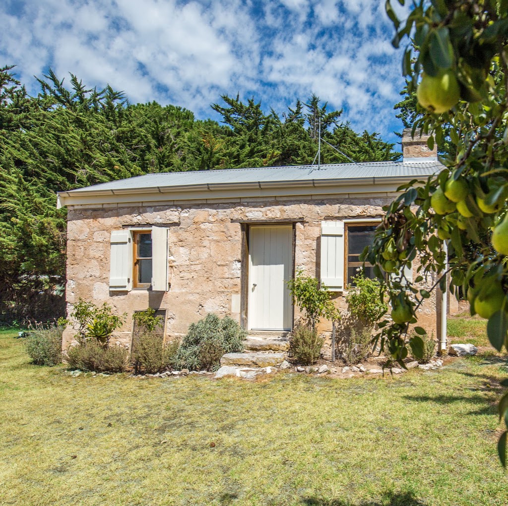 Honeyfield Cottage | lodging | 3006 Southern Ports Hwy, Mount Benson SA 5276, Australia | 1300760629 OR +61 1300 760 629