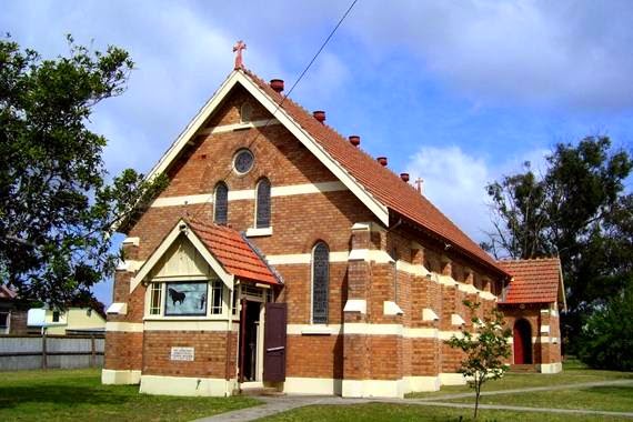 Holy Family Largs Church | 11 John St, Largs NSW 2320, Australia | Phone: (02) 4933 8918