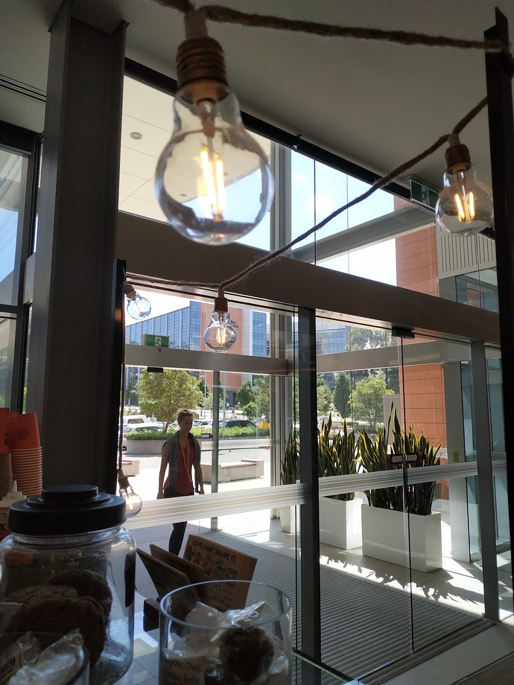 LHM Cafe | cafe | 1 University Ave, Macquarie Park NSW 2113, Australia