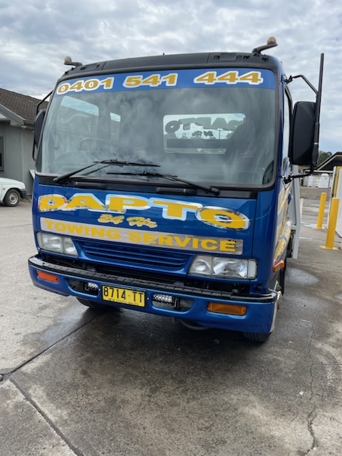 Dapto 24 HR Towing Service | Shed 8/9-11 W Dapto Rd, Kembla Grange NSW 2526, Australia | Phone: 0401 541 444