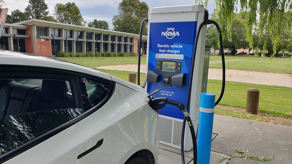 NRMA Charging Station | 1 Kendall Ave, Bathurst NSW 2795, Australia | Phone: 1300 233 544