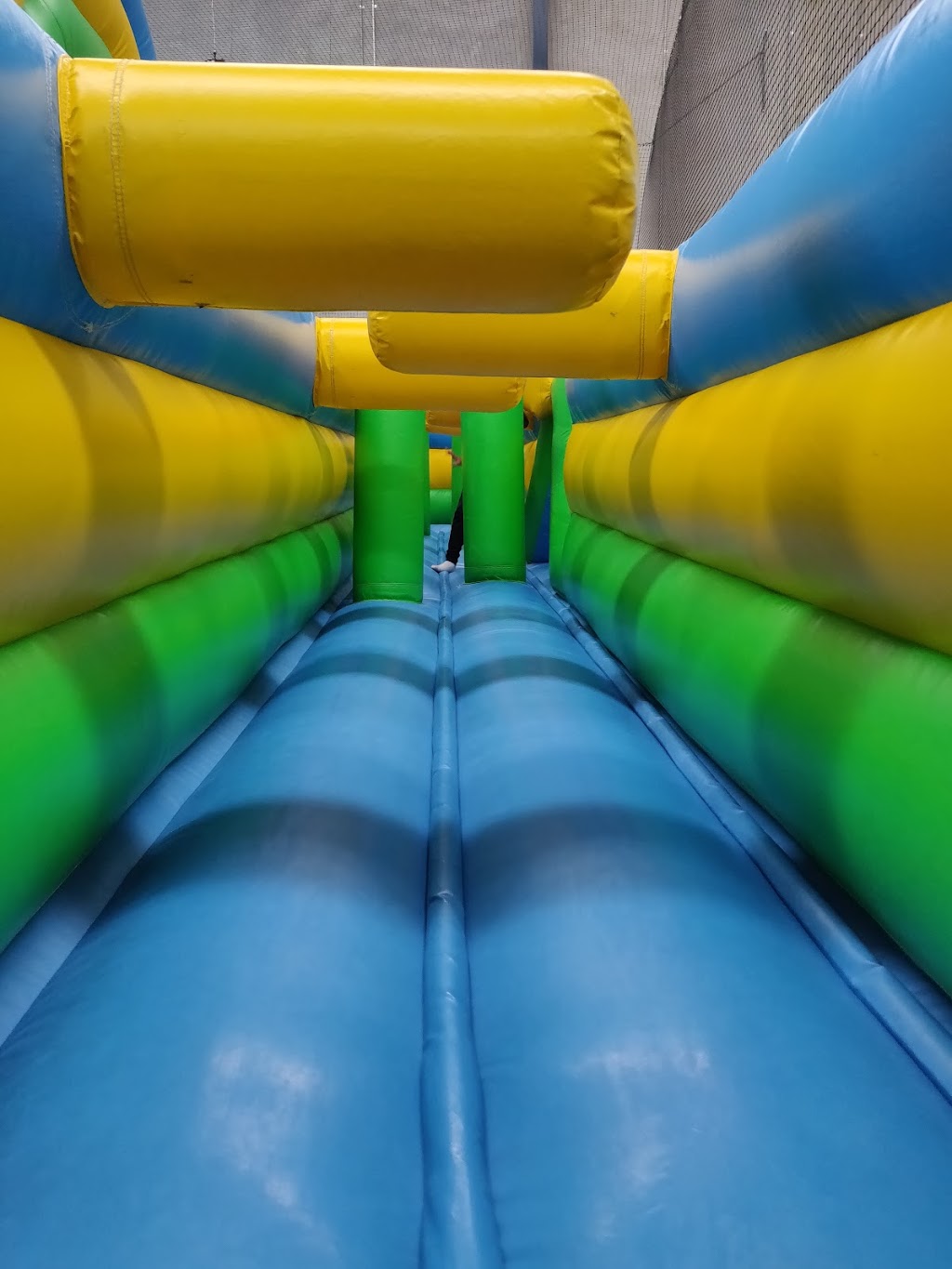 Inflatable World Arundel | 61 Newheath Dr, Arundel QLD 4214, Australia | Phone: (07) 5529 9436