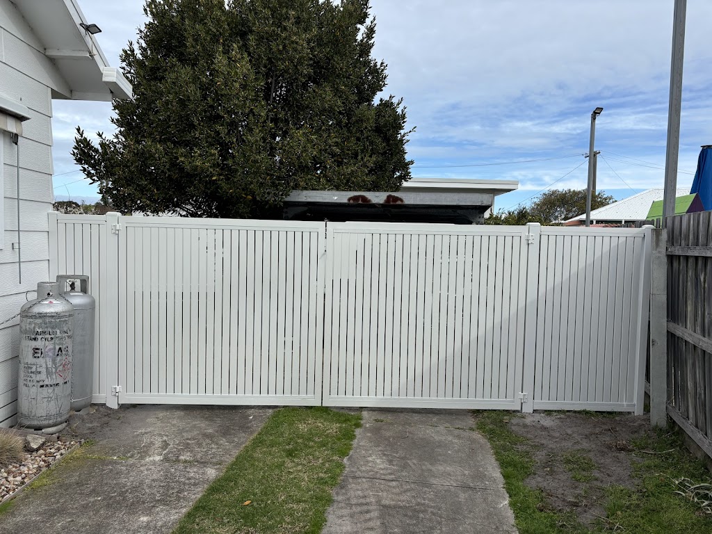 Nomad Fencing & Gates | 28 Cobains Rd, Sale VIC 3850, Australia | Phone: 0413 255 783