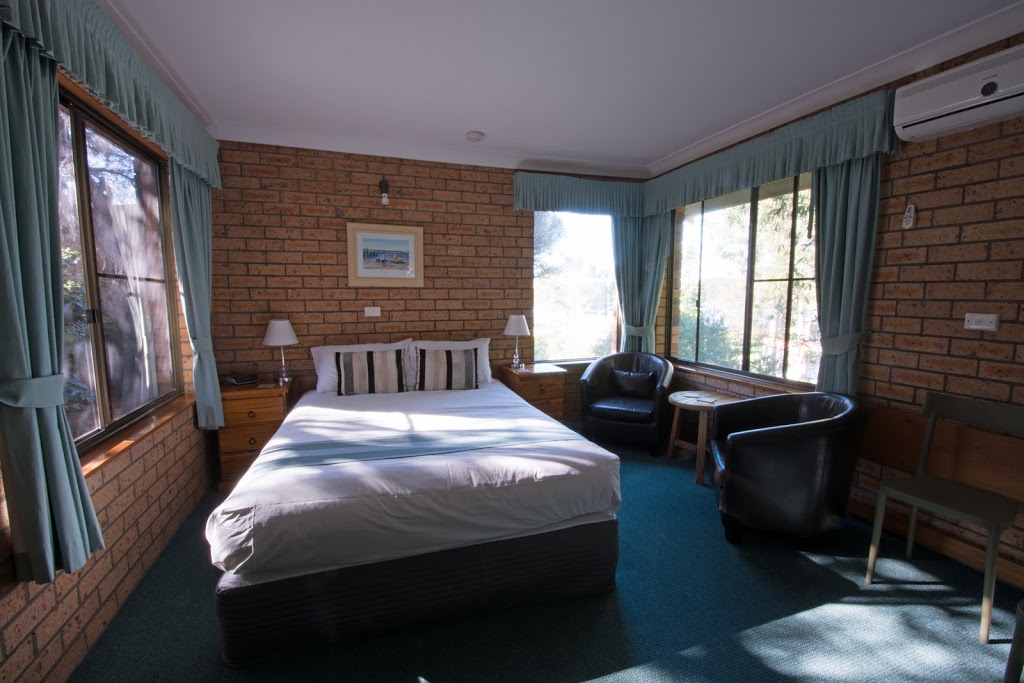 Anchor Bay Motel | 113 Greenwell Point Rd, Greenwell Point NSW 2540, Australia | Phone: (02) 4447 1722