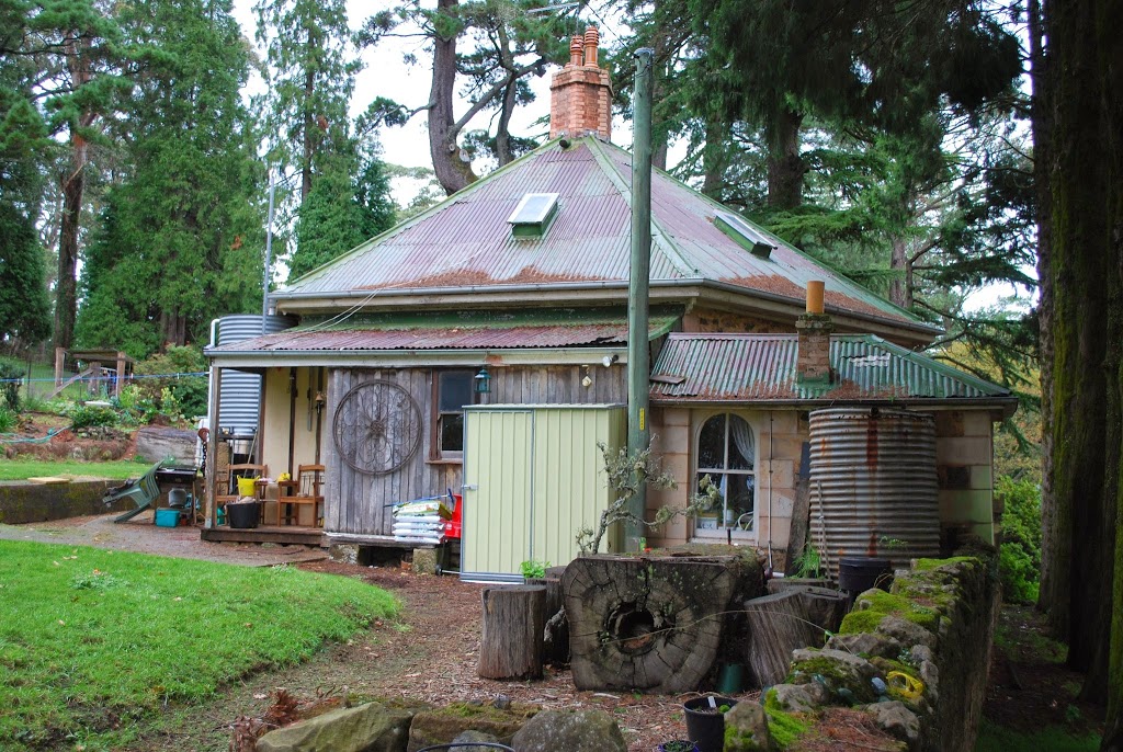 Chimney Cottage | lodging | Waterfall Rd, Mt Wilson Blue Mountains NSW 2786, Australia | 0247562022 OR +61 2 4756 2022