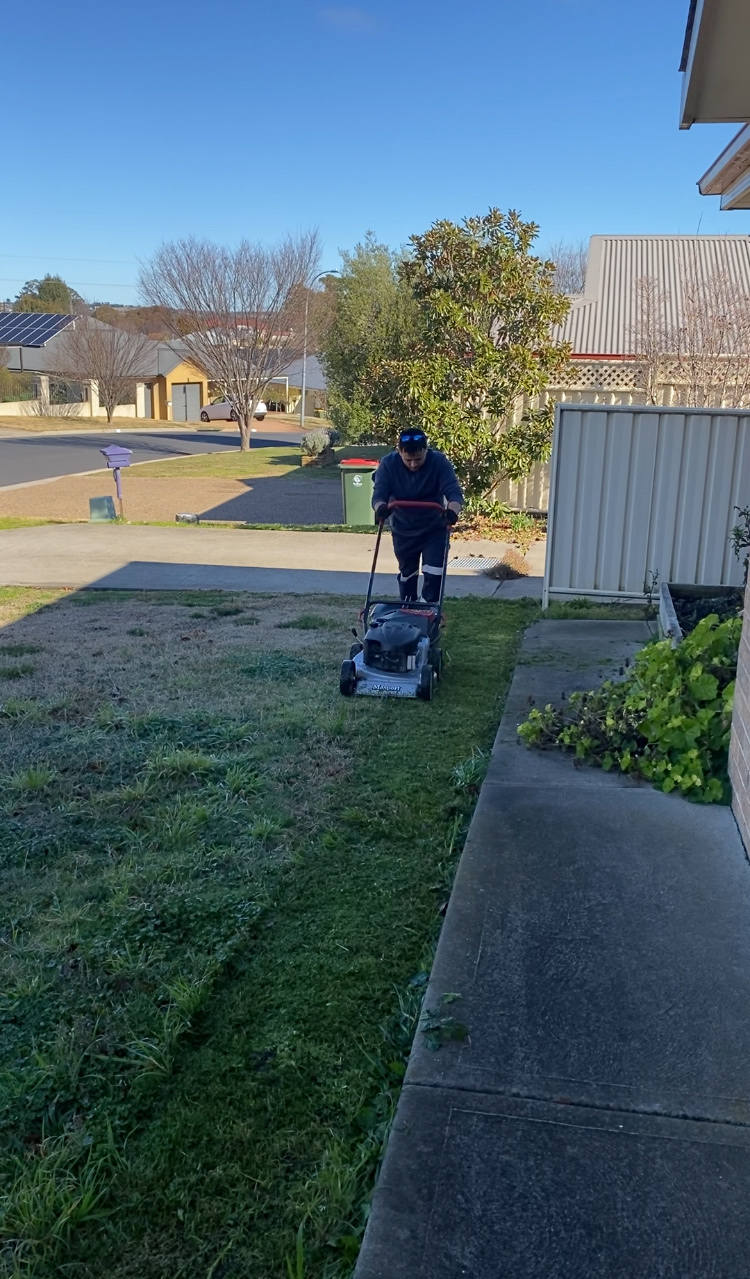 Sam’s Lawn services | Catania St, Orange NSW 2800, Australia | Phone: 0450 847 025