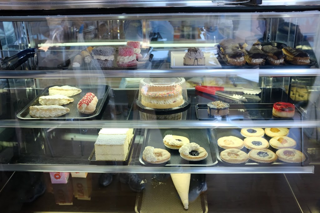 Phillip Island Bakery | 57-59 Thompson Ave, Cowes VIC 3922, Australia | Phone: (03) 5952 2027