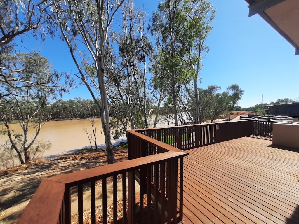 Cunnamulla Hot Springs | 5 Ivan St, Cunnamulla QLD 4490, Australia | Phone: (07) 4655 8473
