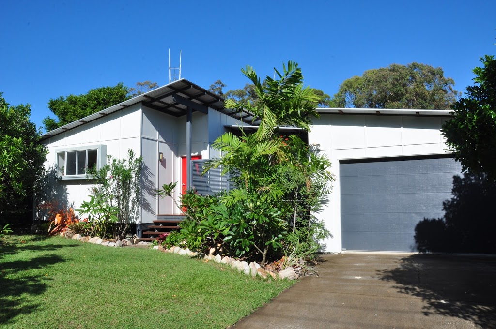 Rainbow Beach Realty | 4/12 Rainbow Beach Rd, Rainbow Beach QLD 4581, Australia | Phone: (07) 5486 3900