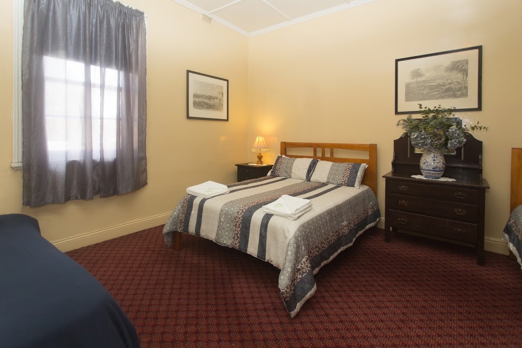 Southern Railway Hotel | lodging | 188 Sloane St, Goulburn NSW 2580, Australia | 0248212498 OR +61 2 4821 2498