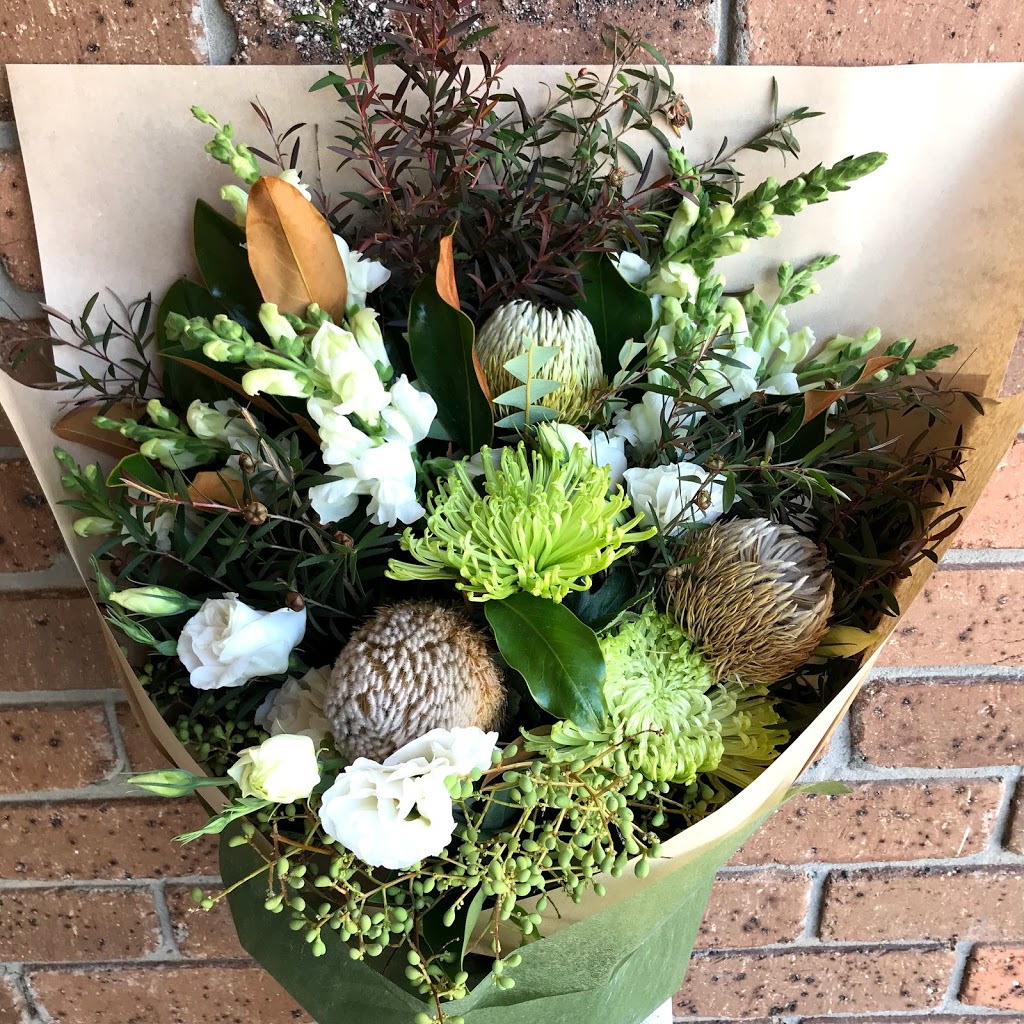 Flower Envy Florist | 14 Roberna Ct, Langwarrin VIC 3910, Australia | Phone: 0413 665 105