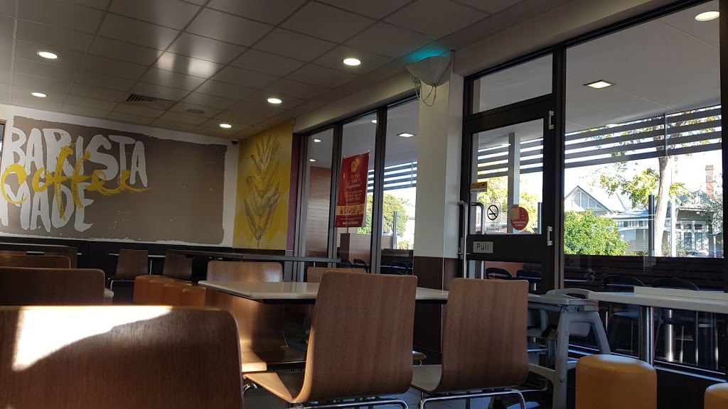 McDonalds Geelong (Belmont) | cafe | 67-69 High St, Belmont VIC 3216, Australia | 0352413109 OR +61 3 5241 3109