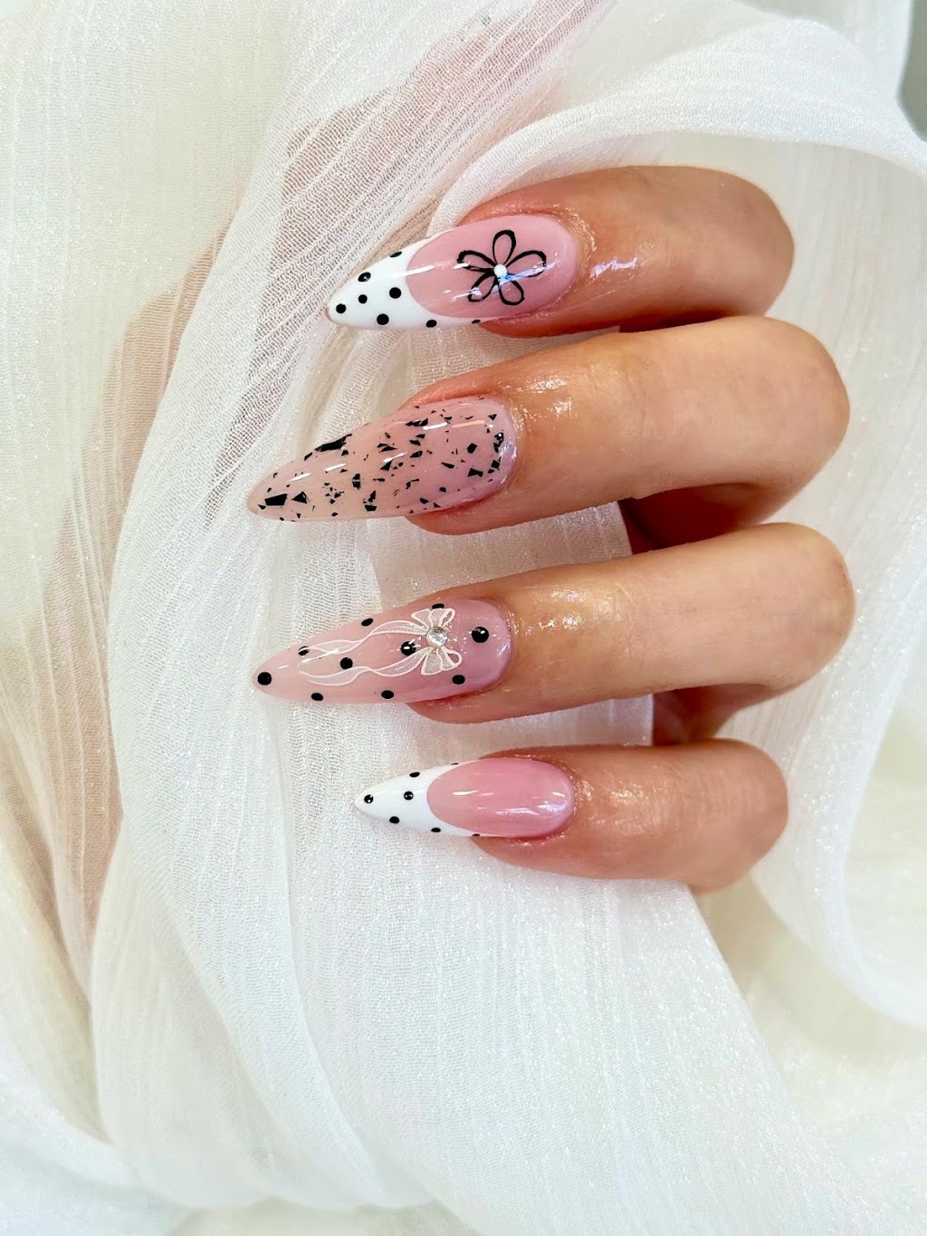 Scarlet Nails & Beauty | 7 Sturt St, Ballarat Central VIC 3350, Australia | Phone: 0452 326 696