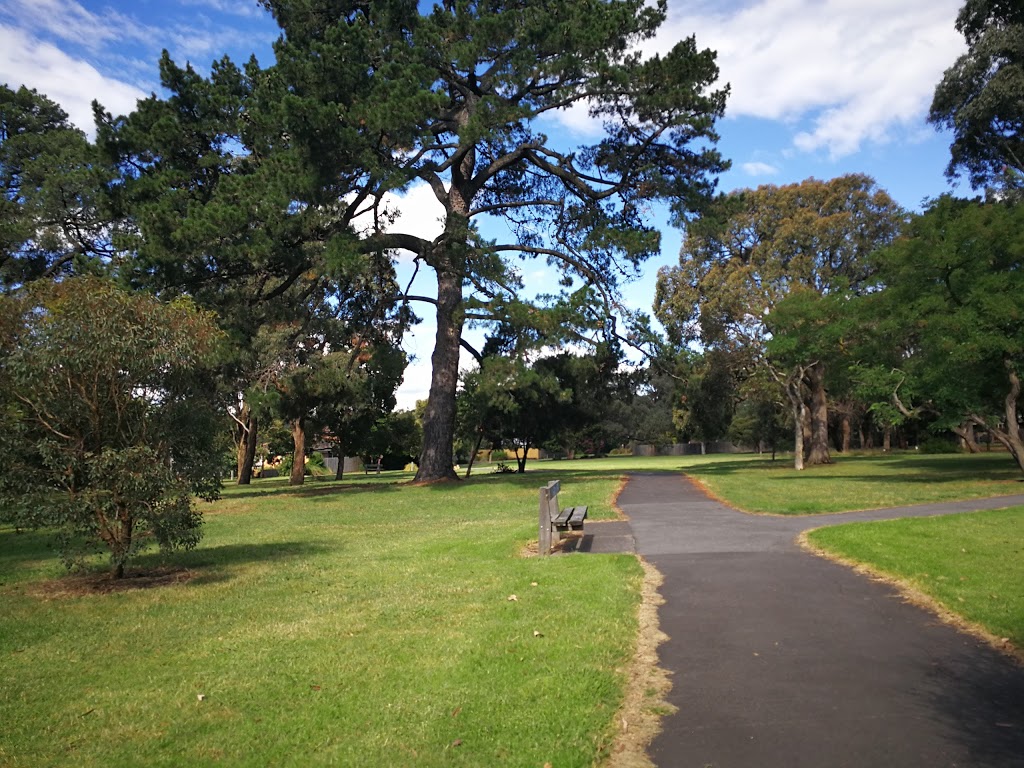 Cow Playground | park | 1 Wren Cl, Nunawading VIC 3131, Australia