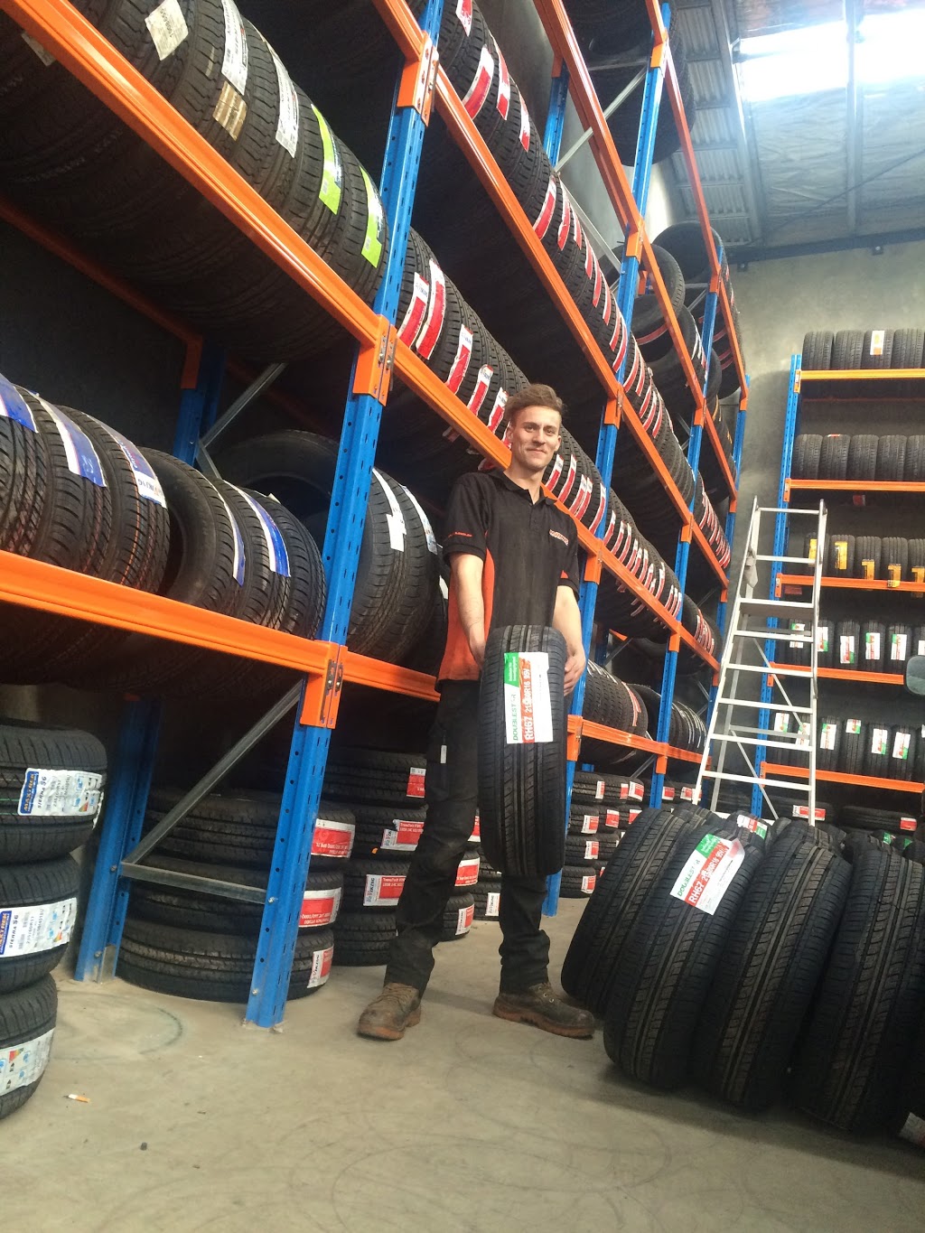 Oztread Tyres Geelong | car repair | 2/110 Barwon Terrace, South Geelong VIC 3220, Australia | 1300582989 OR +61 1300 582 989