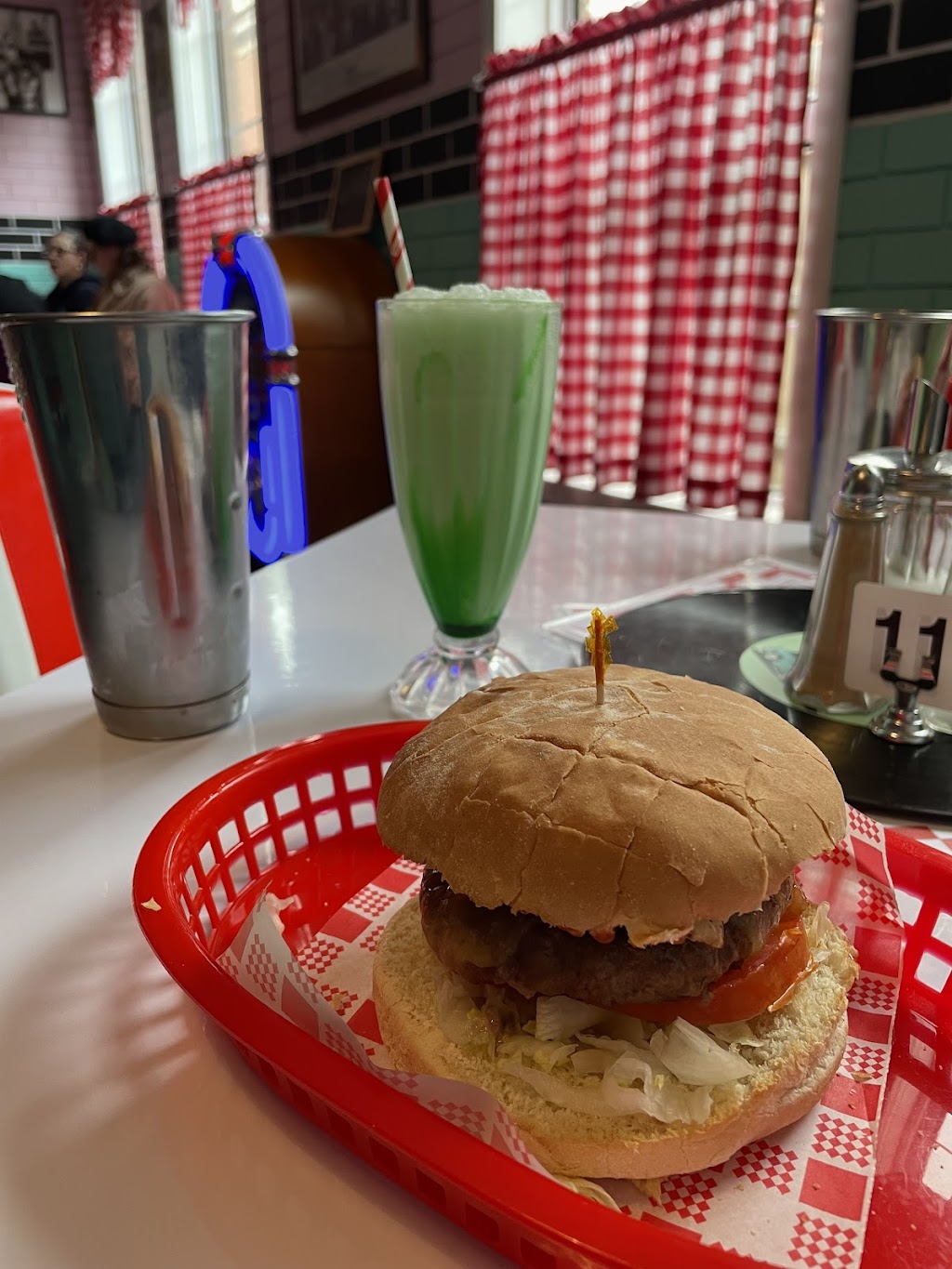 Shezza’s Diner | 147 C803, Ballan VIC 3342, Australia | Phone: (03) 5368 9249