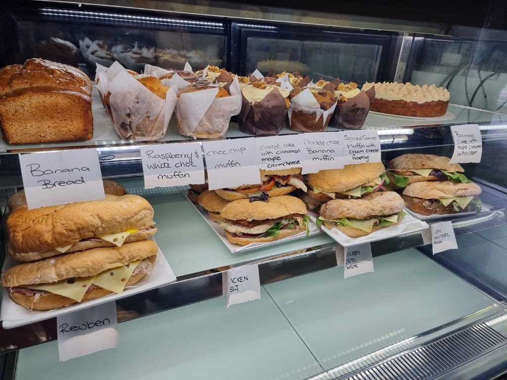 Matthew Marcs Cafe | Suite 15/25 Captain Cook Dr, Barrack Heights NSW 2528, Australia | Phone: (02) 4295 9986