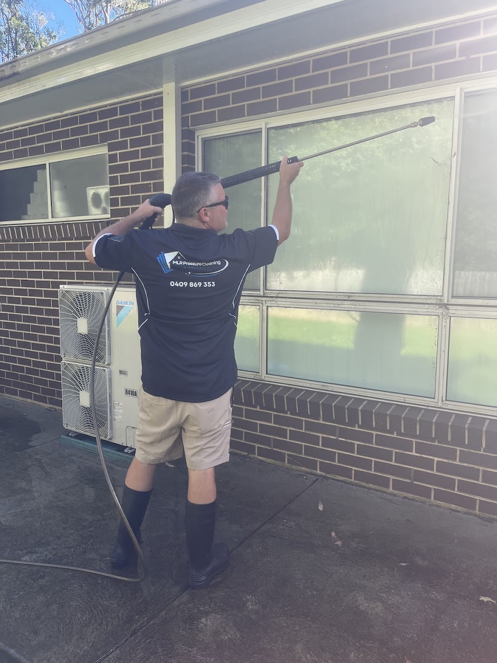 MLR Pressure Cleaning and Property Maintenance | Barn Owl Ave, Wadalba NSW 2259, Australia | Phone: 0409 869 353