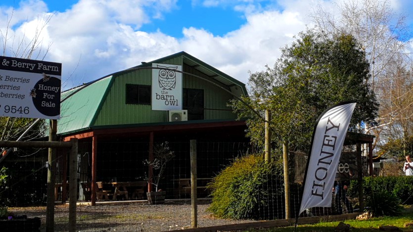 The Barn Owl Cafe | cafe | 1 Parker Rd, Silvan VIC 3795, Australia | 0397379546 OR +61 3 9737 9546
