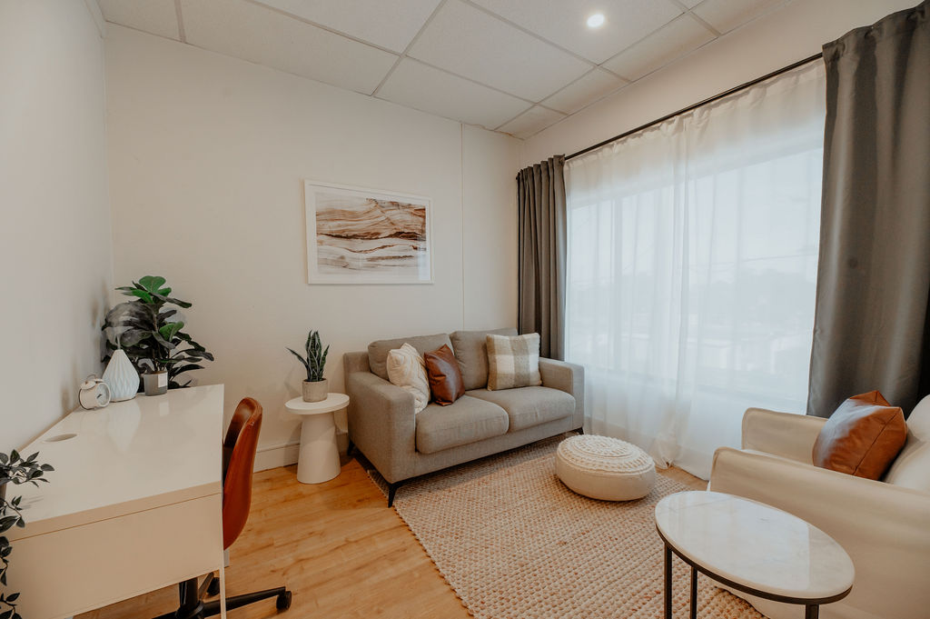 Expansive Counselling and Therapies | Holistic Health Hub, 1/26 Railway Ave, Ringwood East VIC 3135, Australia | Phone: 0457 046 967