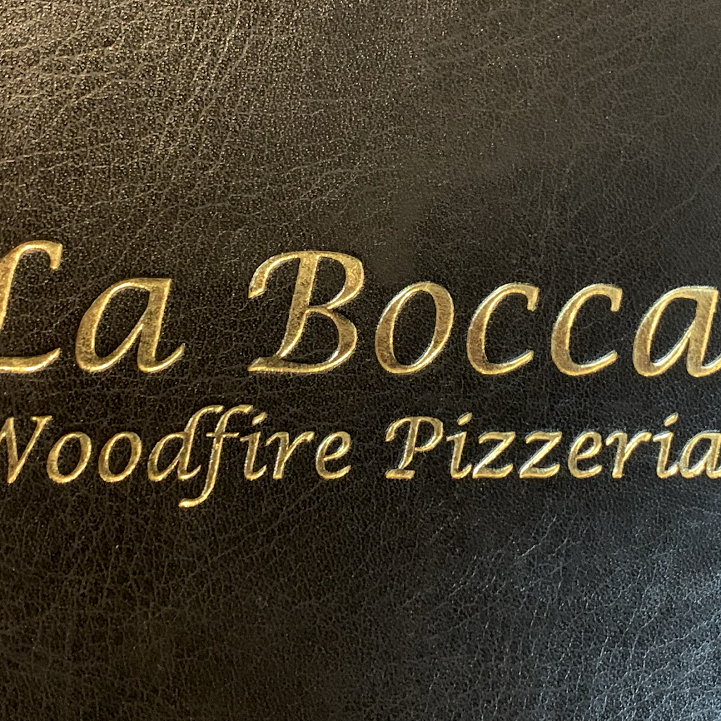 La Bocca Woodfire Pizzeria and Restaurant | 3 Budgewoi Cir, Budgewoi NSW 2262, Australia | Phone: (02) 4399 3311