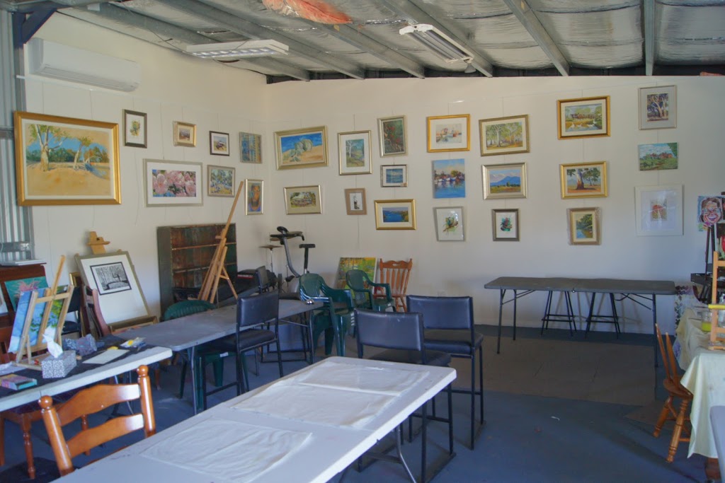 Art Shack Gallery "Wilgabah" |  | 107 Baldocks Rd, Wallabadah NSW 2343, Australia | 0427462155 OR +61 427 462 155