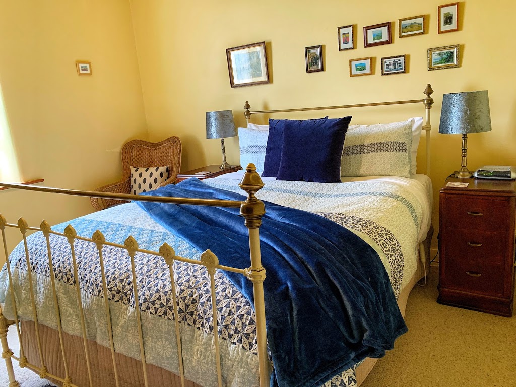 Cherry Plum Cottages | 37 Albert Rd, Port Fairy VIC 3284, Australia | Phone: 0412 823 262