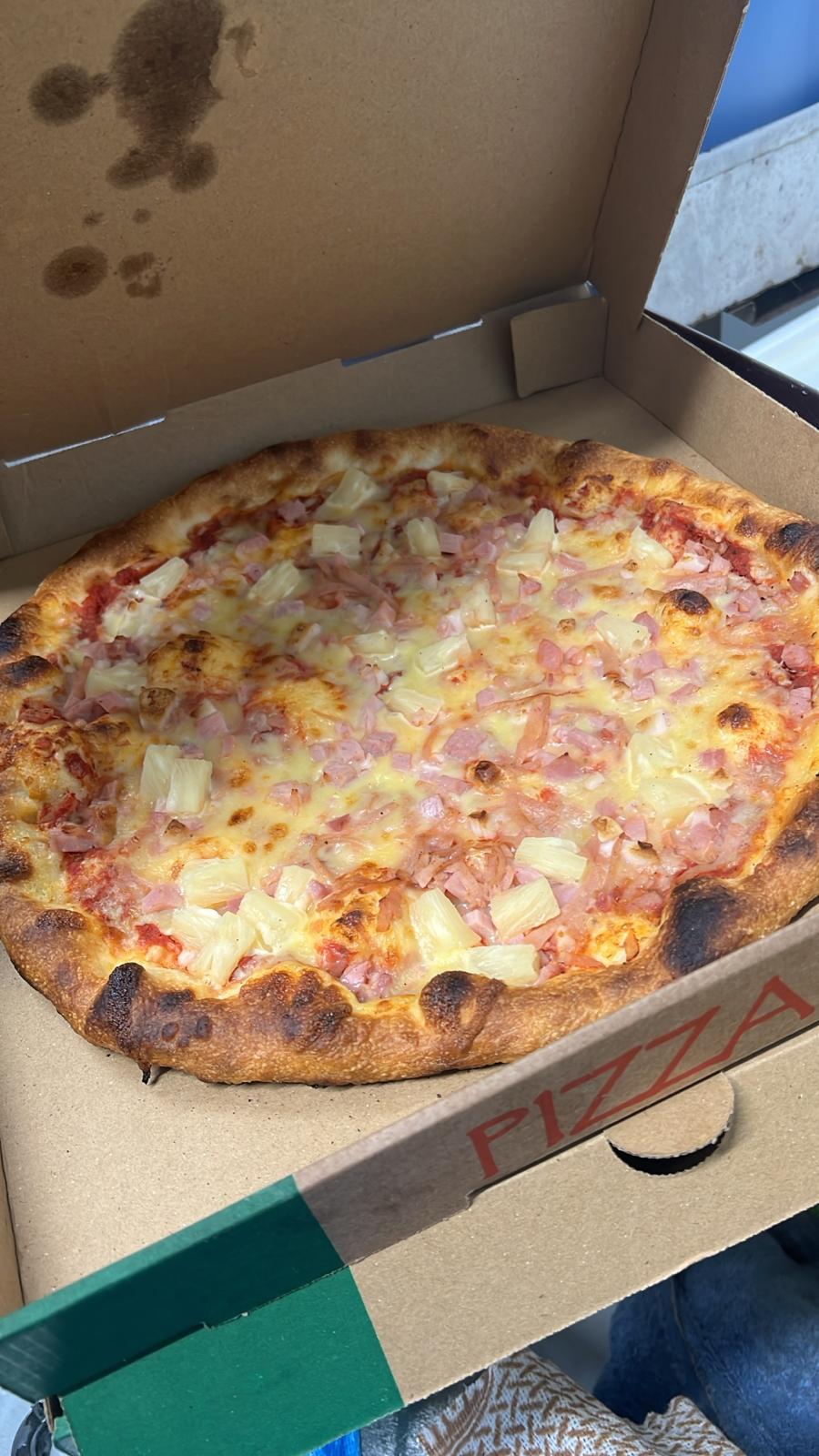 Under the deck Cafe | Broulee Surfers Surf Life Saving Club, Heath St, Broulee NSW 2537, Australia | Phone: 0466 300 298