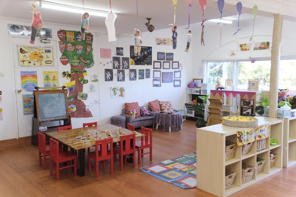 Bright Future Childcare | 52 Coronation Rd, Baulkham Hills NSW 2153, Australia | Phone: (02) 8850 6475