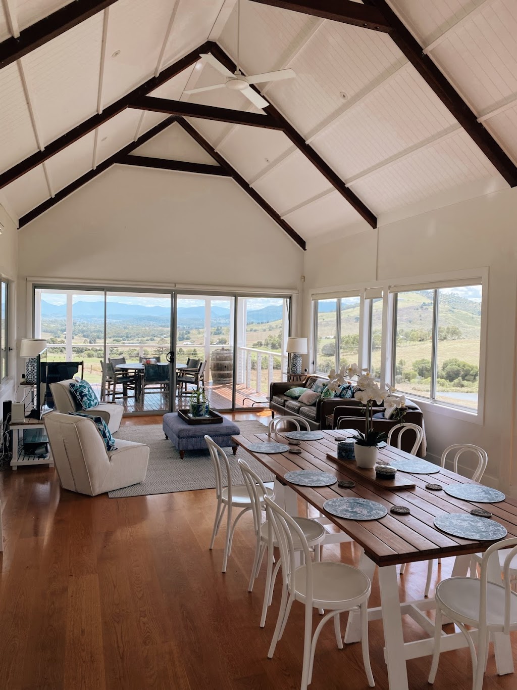 Fig Tree Hill Estate | 305 Sugarloaf Rd, Bunburra QLD 4310, Australia | Phone: 0400 980 166