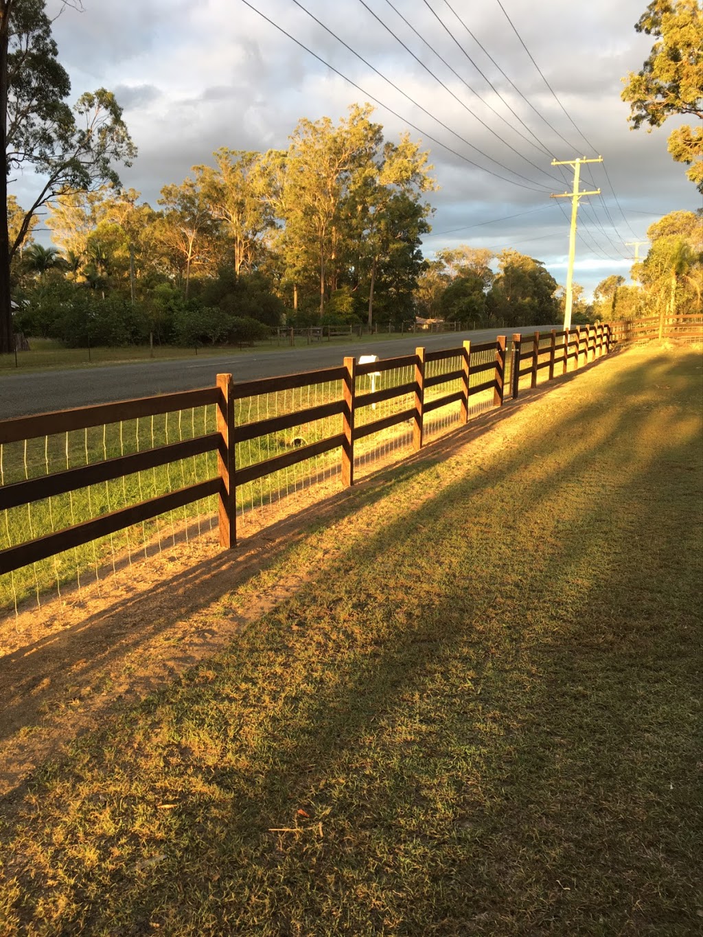 Straight Up Fencing | general contractor | 38-40 Myrtle Rd, Jimboomba QLD 4280, Australia | 0400034347 OR +61 400 034 347