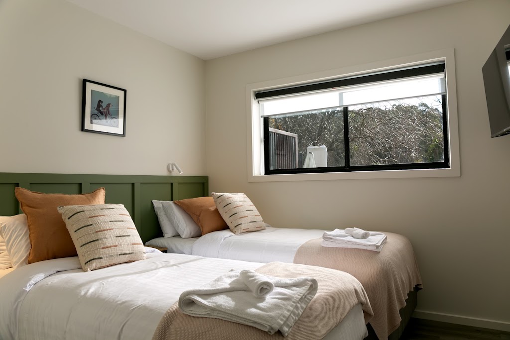 Rocky Valley Luxury Apartments | Unit 1/226 Kiewa Valley Highway, Tawonga South VIC 3698, Australia | Phone: (03) 5754 1118