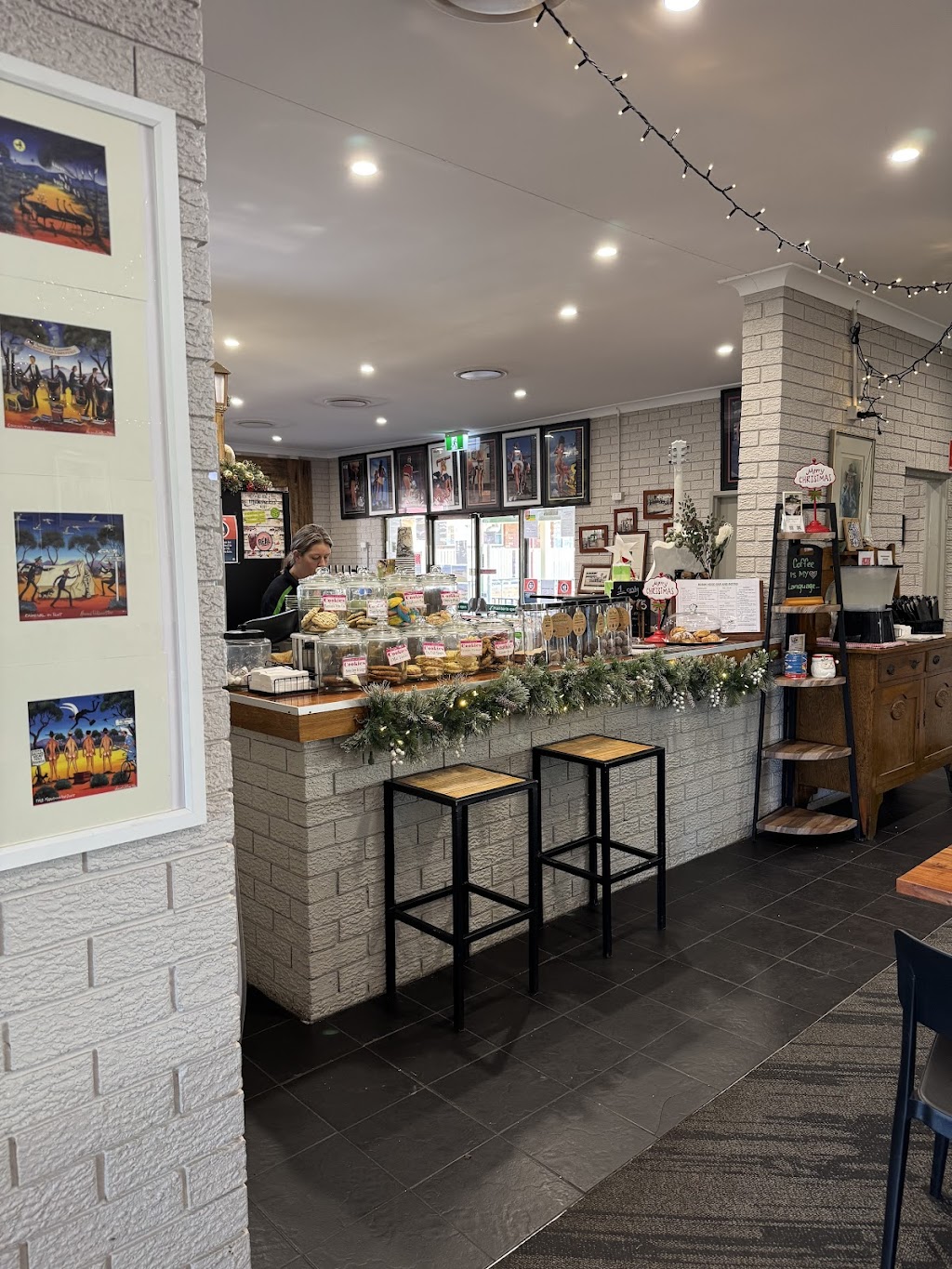Telstra Payphone | 13 Pagan St, Jerrys Plains NSW 2330, Australia | Phone: 1800 011 433
