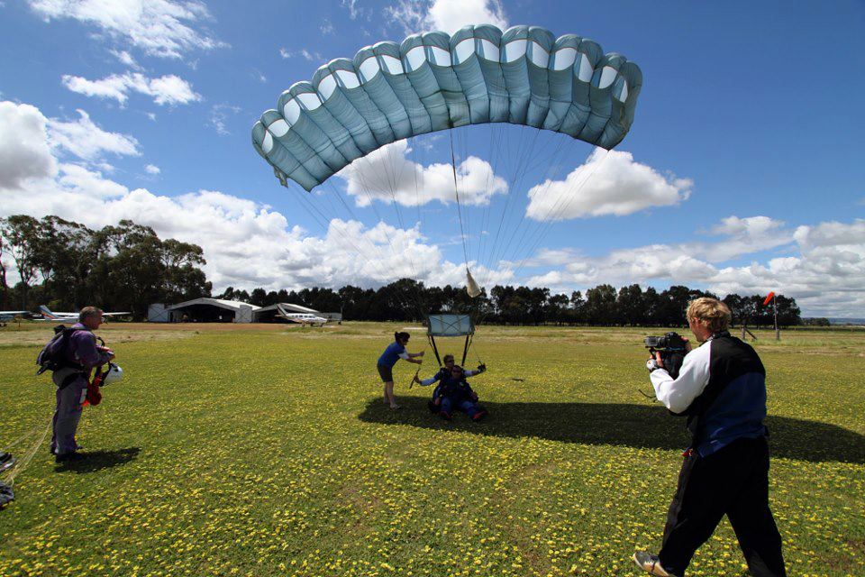 WA Skydiving Academy, Jandakot and Pinjarra | 101 Pinjarra-Williams Rd, Pinjarra WA 6208, Australia | Phone: 0419 558 900