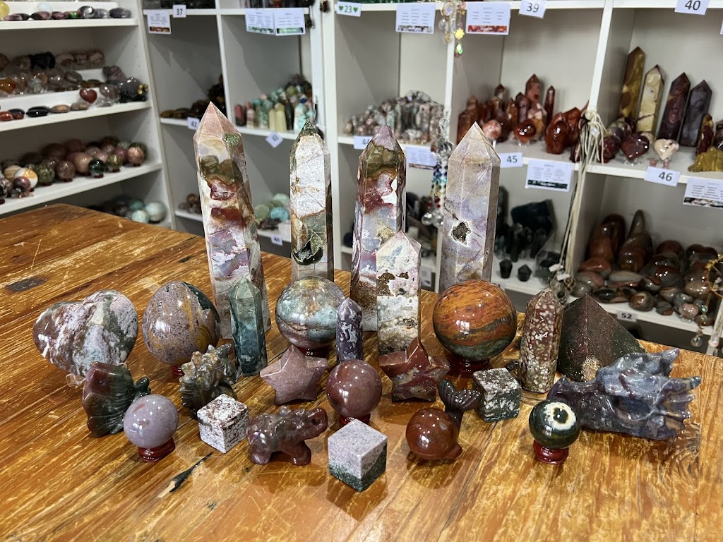 Crystals By Sisters | 38-42 St Covet Ct, Glenlogan QLD 4280, Australia | Phone: 0433 500 842