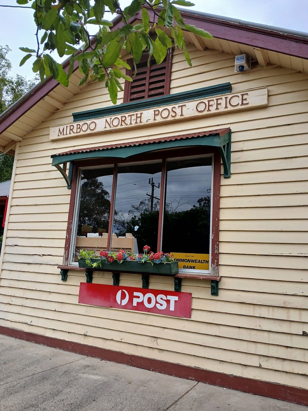 Bee Inspired Travel | 4/10 Mackey St, Longwarry VIC 3816, Australia | Phone: 0468 487 285