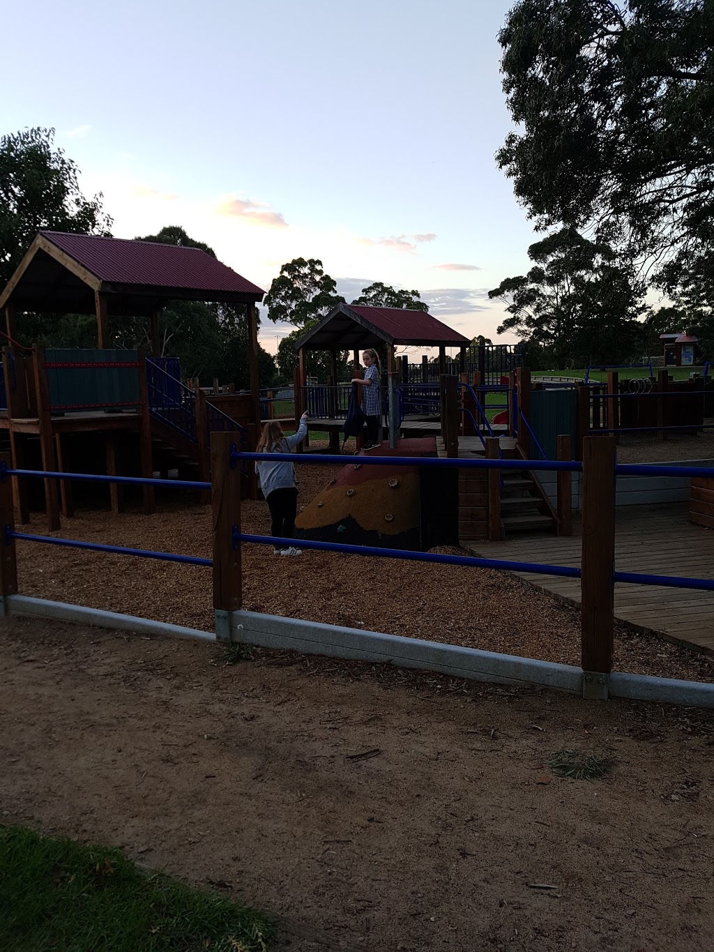 Ballam Playground | park | Cranbourne Rd, Frankston VIC 3199, Australia | 1300322322 OR +61 1300 322 322