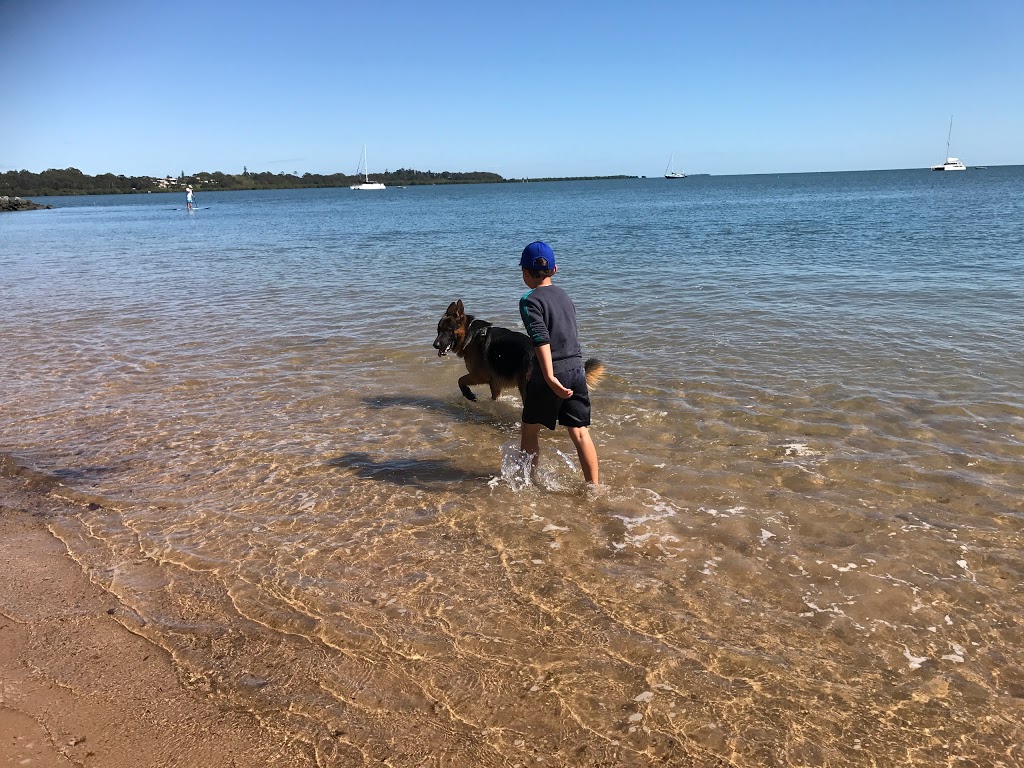 Raby Bay Foreshore Dog Off Leash Beach | park | Cleveland QLD 4163, Australia